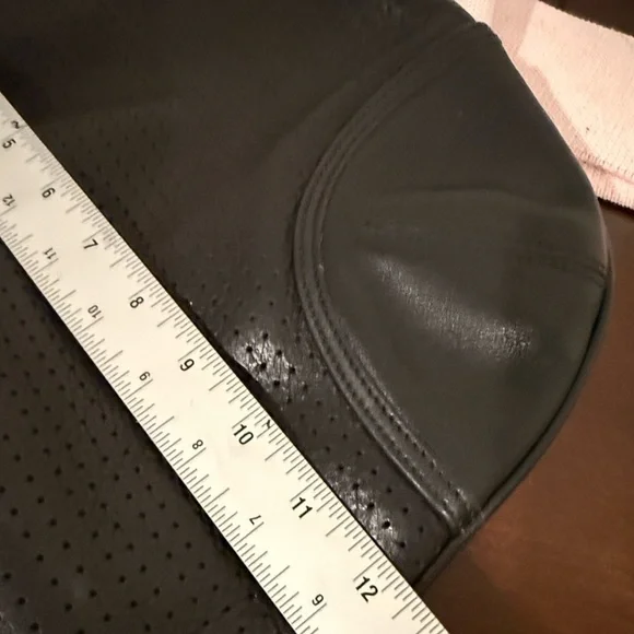 Vintage Coach 9218 Black Leather Shoulder Bag - Picture 8 of 13